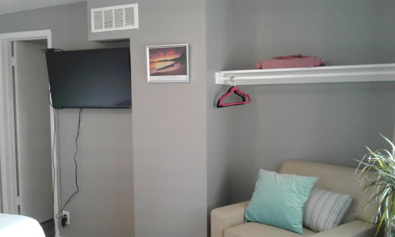 Reno 8 Motel Ngoại thất bức ảnh